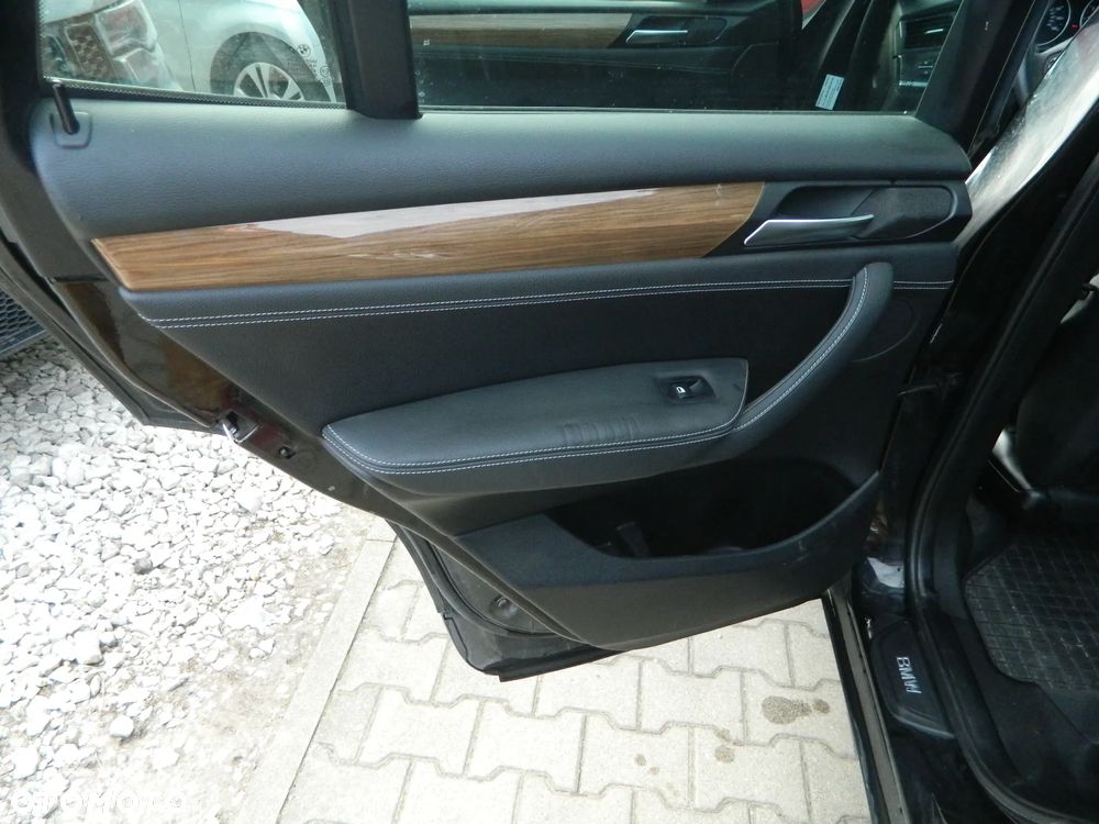 BMW X3 xDrive28i - 23