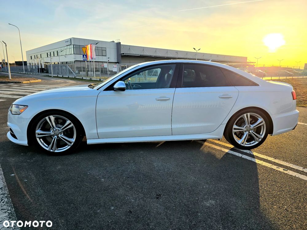 Audi S6 Limousine - 12