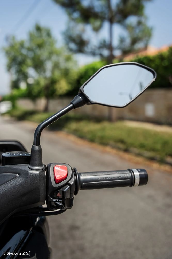 Yamaha X-Max 300 - 28