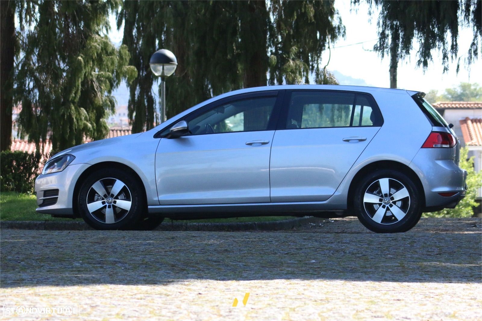 VW Golf - 1