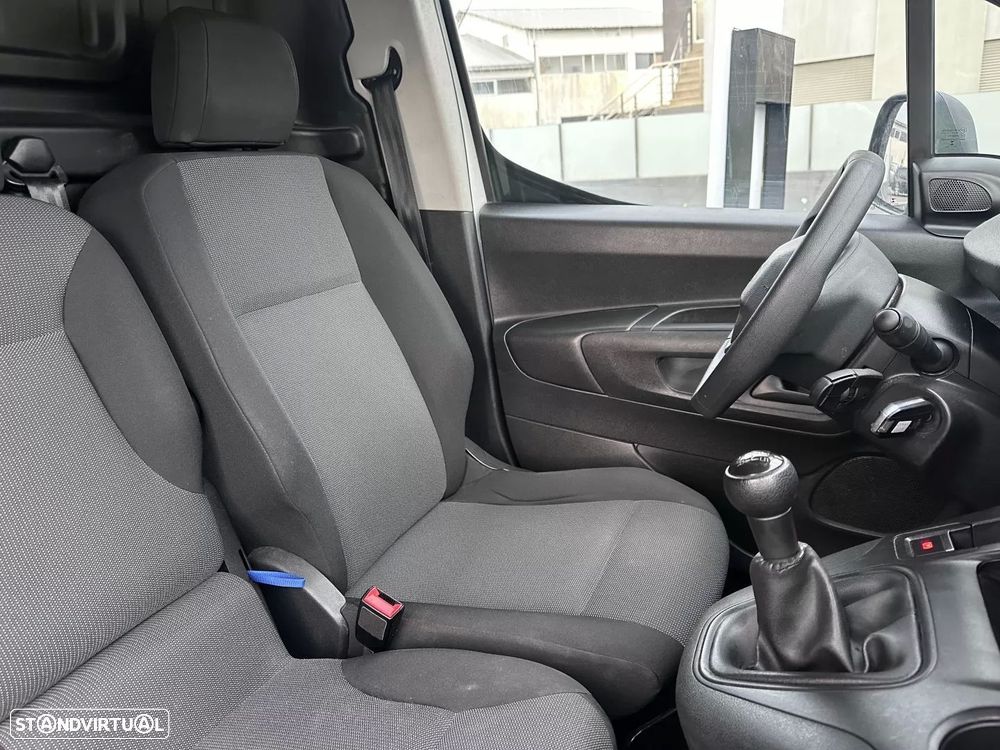 Peugeot partner 1.5 hdi 3 lugares - 42