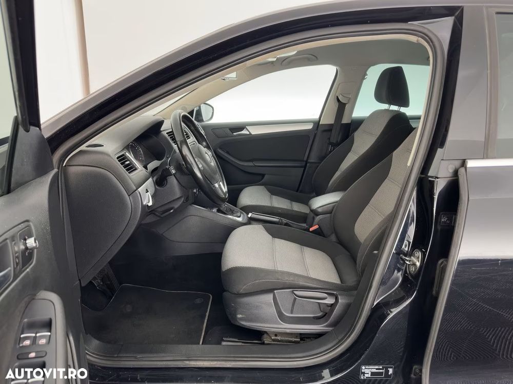 Volkswagen Jetta 1.4 DSG Comfortline - 6