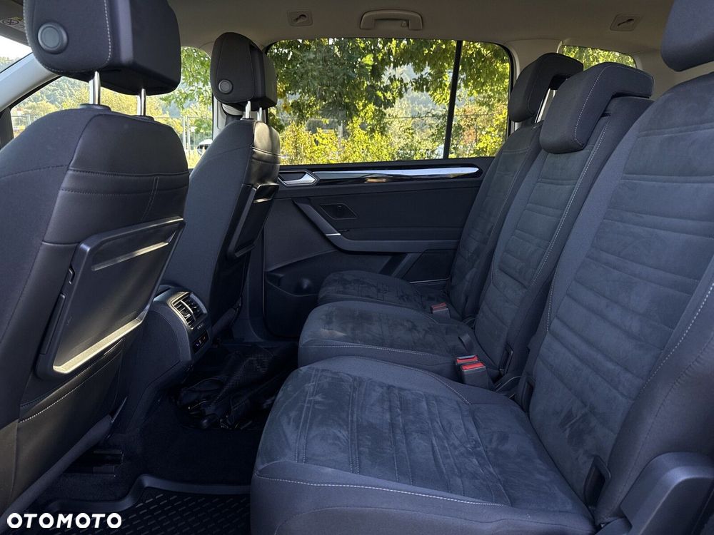 Volkswagen Touran 1.5 TSI EVO Highline - 29