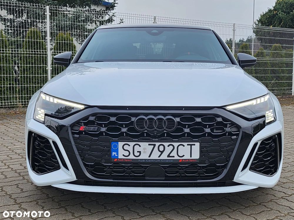 Audi RS3 Sportback - 1