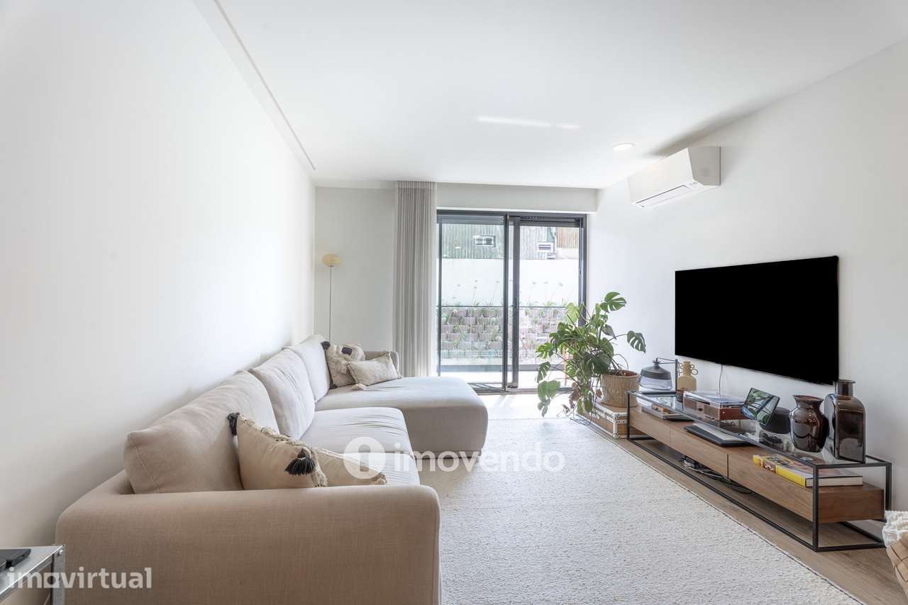 Apartamento T2 moderno, com estacionamento, em Vila Nova de Gaia - Grande imagem: 3/32