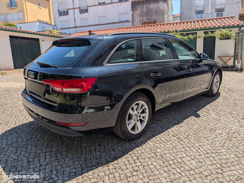 Audi A4 Avant 2.0 TDI Business Line - 2