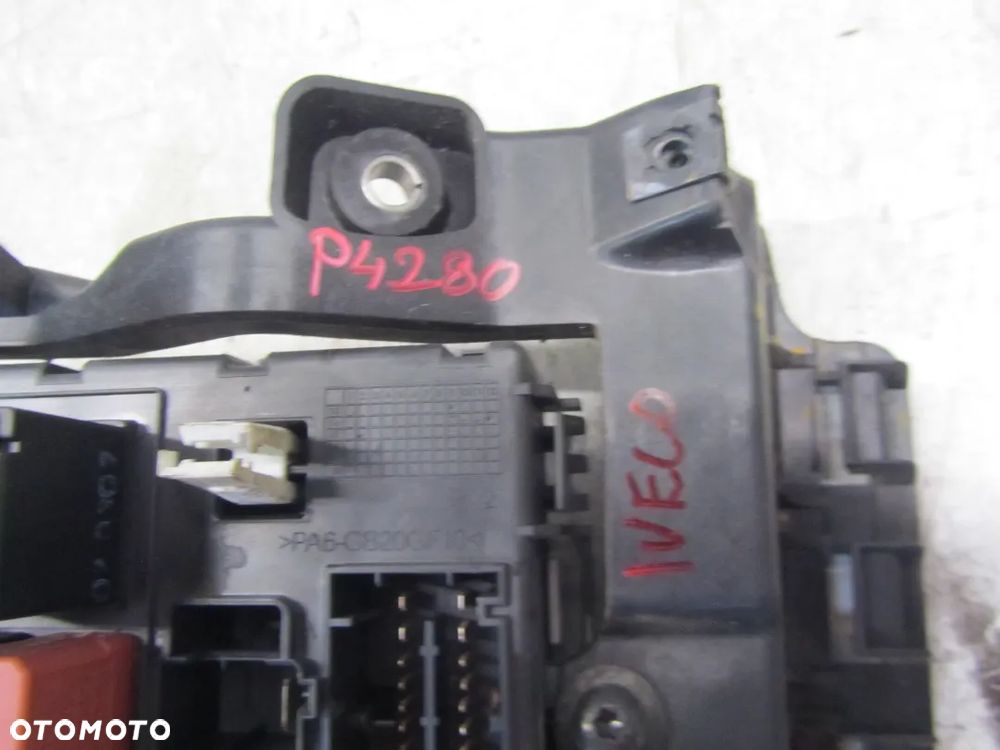 iveco daily 3.0 3.0 hpi 06->skrzynka bezpieczników 5034400849 - 2