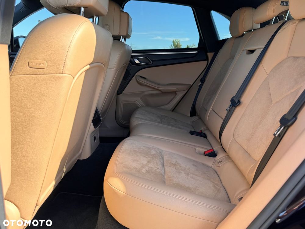 Porsche Macan - 21