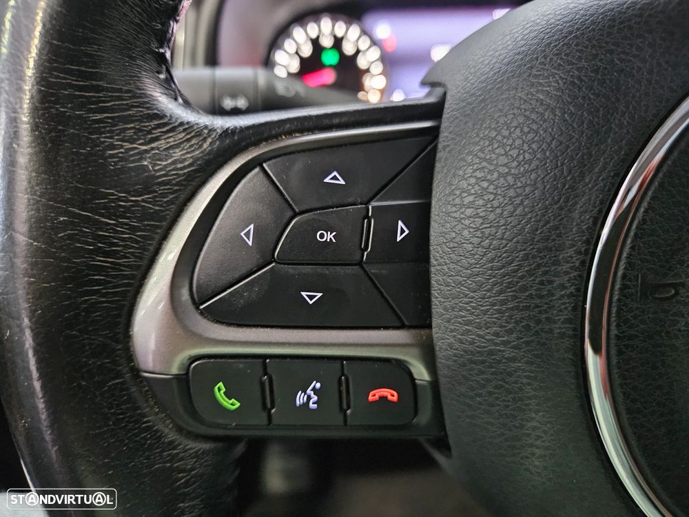 Jeep Renegade 1.4 MultiAir Limited - 25