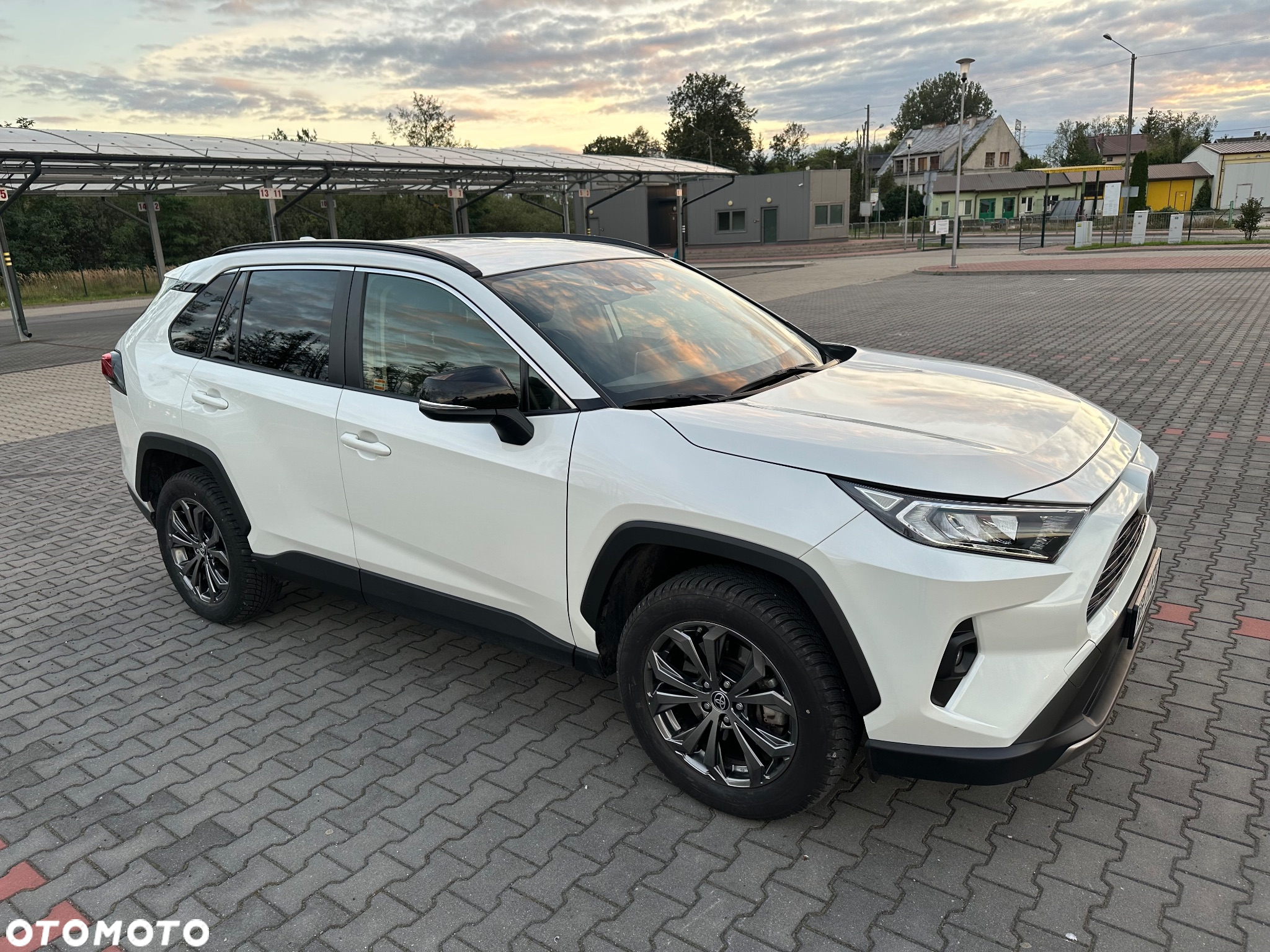 Toyota RAV4 - 3