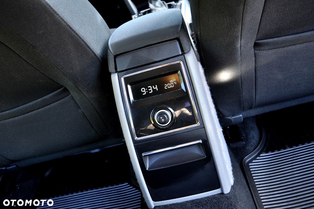 Skoda Superb 2.0 TDI 4x4 Ambition DSG - 19