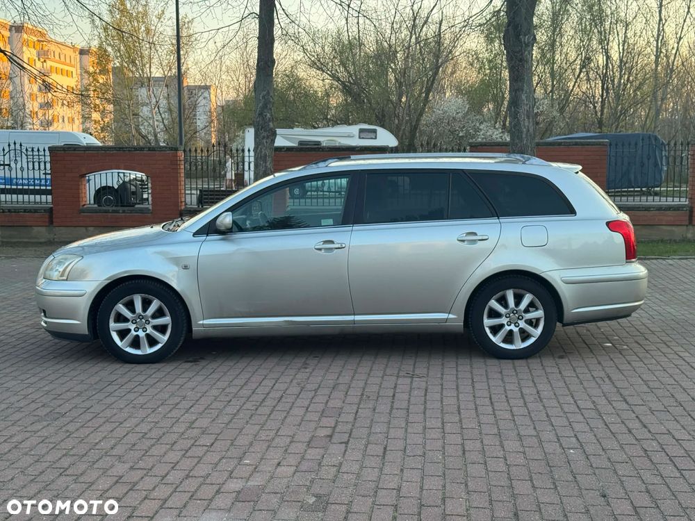 Toyota Avensis 1.8 VVT-i Sol - 6