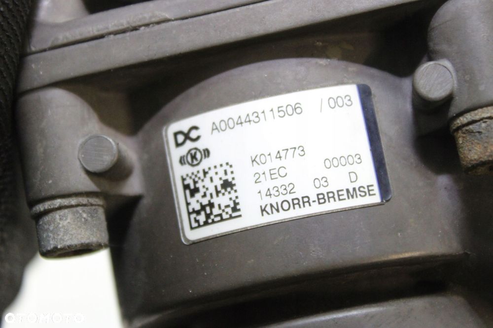 MERCEDES ACTROS MP4 ZAWÓR HAMULCA 0044310506 - 7