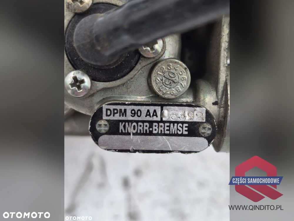 ZAWÓR HAMULCA RĘCZNEGO DAF LF 55 - 3