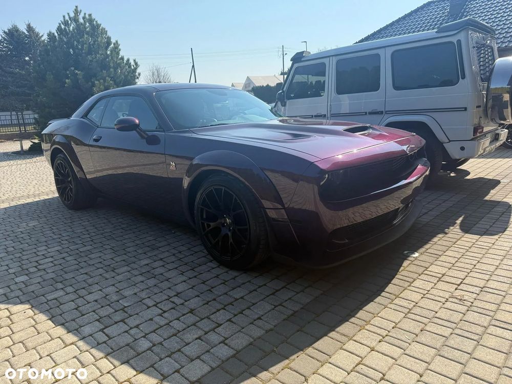 Dodge Challenger 6.4 Scat Pack - 16