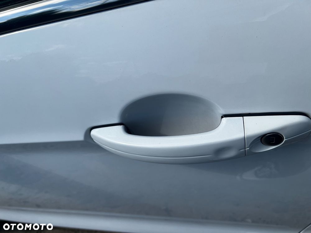 Ford Kuga 2.0 TDCi 4x4 Titanium - 10