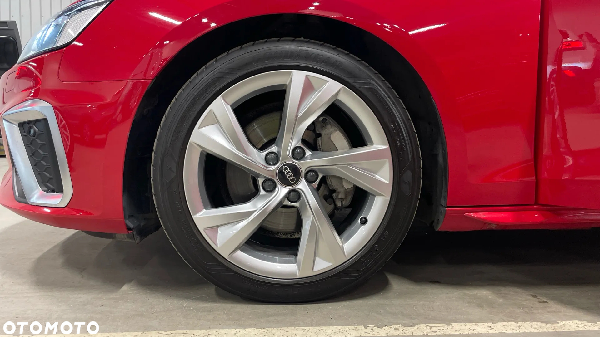 Audi A4 Avant 40 TFSI quattro S tronic S line - 6