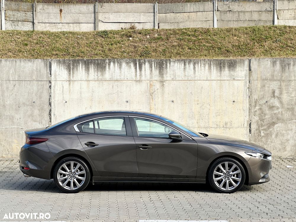 Mazda 3 e-Skyactiv G122 MHEV - 3