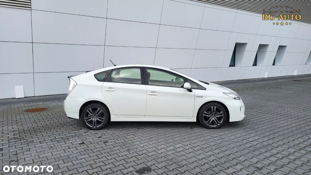 Toyota Prius - 8