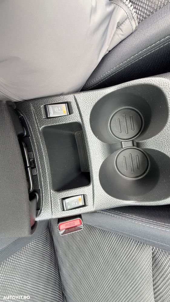 Nissan Qashqai 1.6 DIG-T N-Connecta - 14