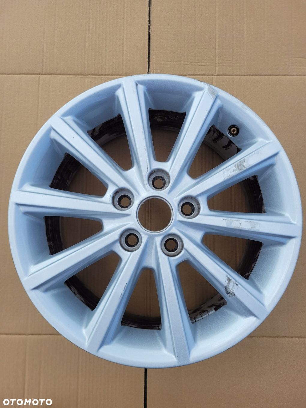 Felga aluminiowa Ford F1EC-1007-B2A 7.0" x 16" 5x108 ET 50 - 1