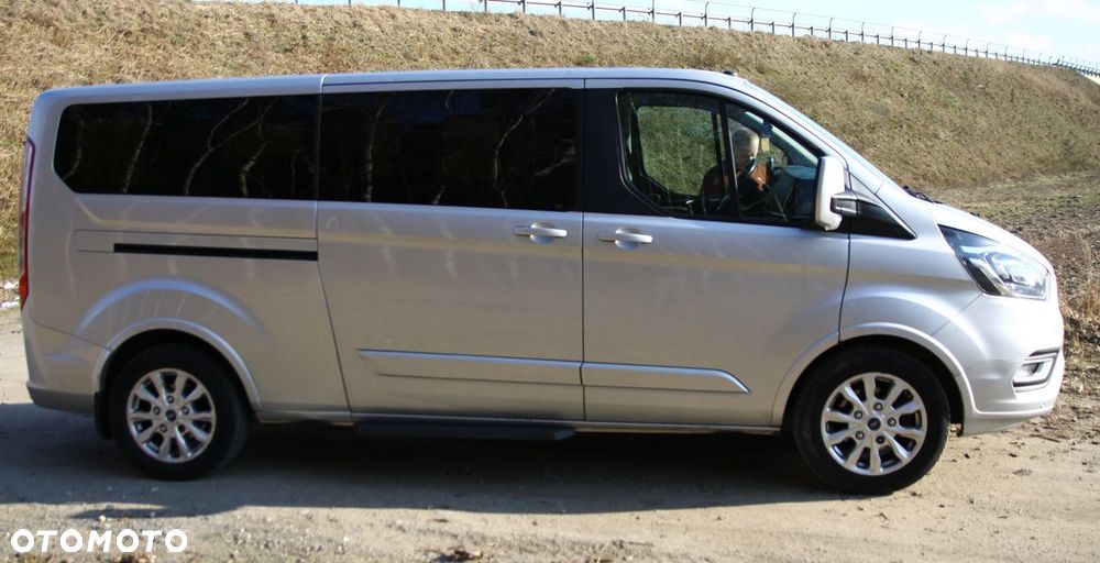 Ford Tourneo Custom 2.0 EcoBlue L2 Titanium - 11