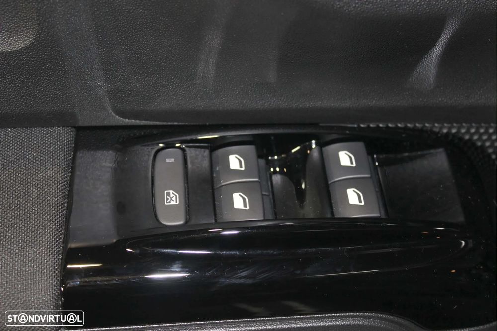 Citroën C3 1.2 PureTech Max - 18