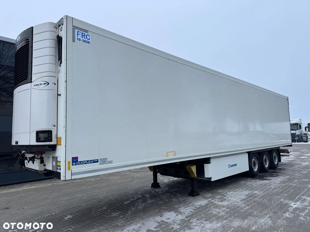 Krone Chłodnia ,Doppelstock , Carrier Vector 1550 - 1