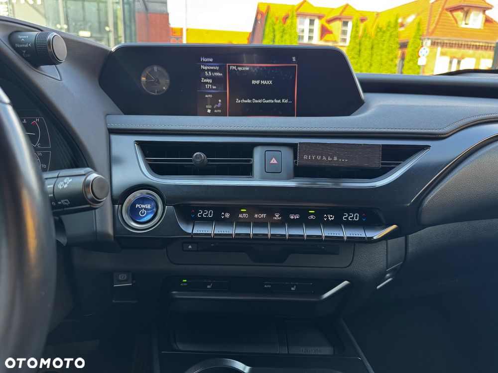 Lexus UX 250h GPF Prestige 2WD - 26