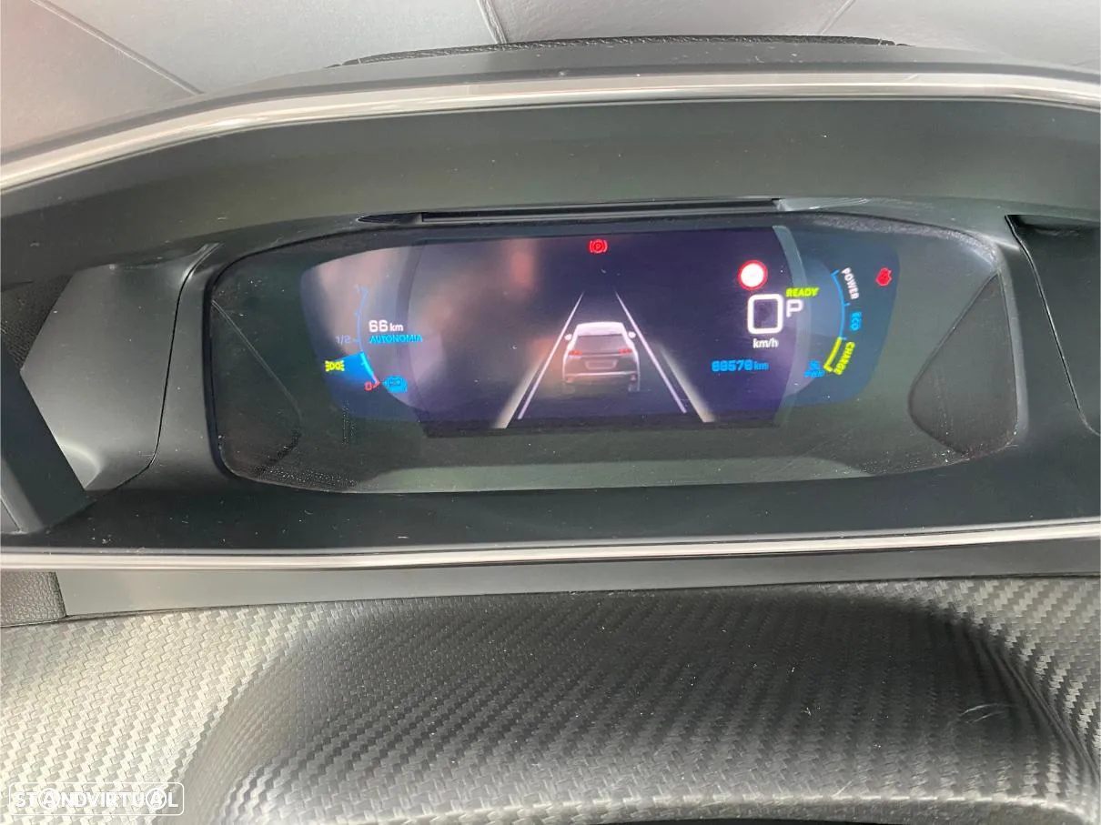 Peugeot e-2008 50 kWh GT Pack - 54