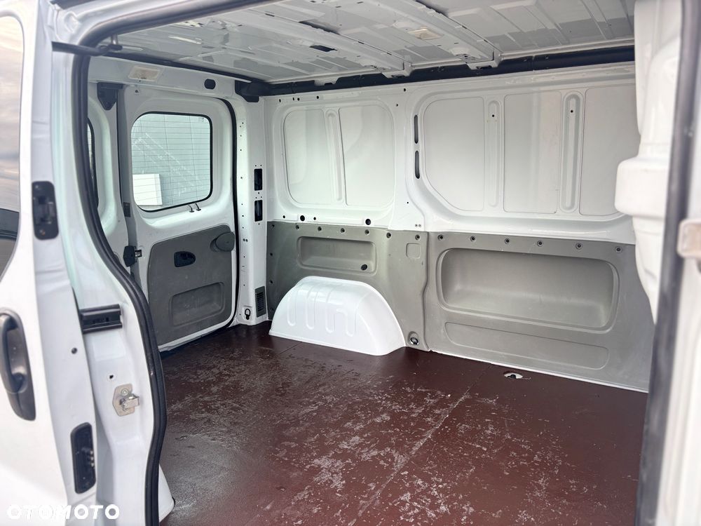 Renault Trafic - 13