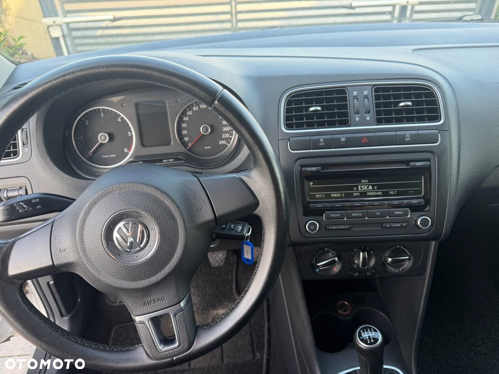 Volkswagen Polo - 14