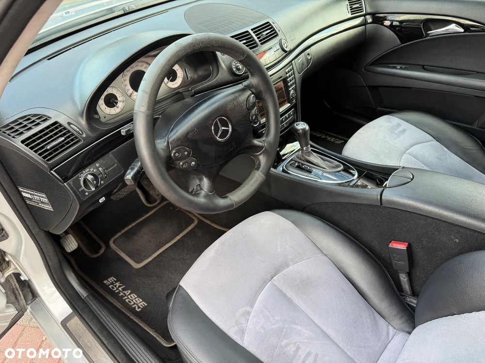 Mercedes-Benz Klasa E - 22