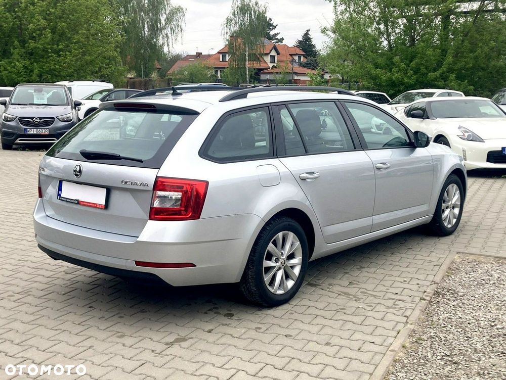 Skoda Octavia 1.6 TDI Ambition - 5