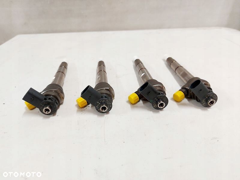 SKODA SUPERB 3 III 2.0 TDI 190 KM WTRYSKIWACZ WTRYSK PALIWA 0445110471 - 5