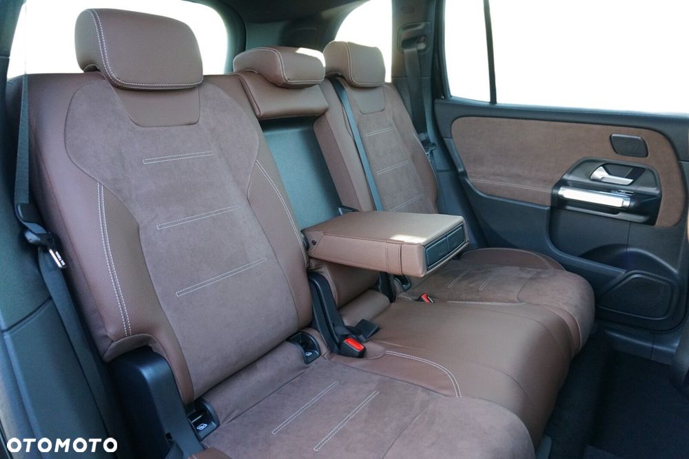 Mercedes-Benz GLB 200 AMG Line 7G-DCT - 10