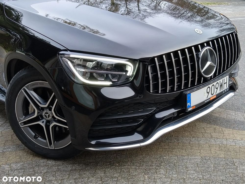 Mercedes-Benz GLC 200 d 4Matic 9G-TRONIC AMG Line - 11