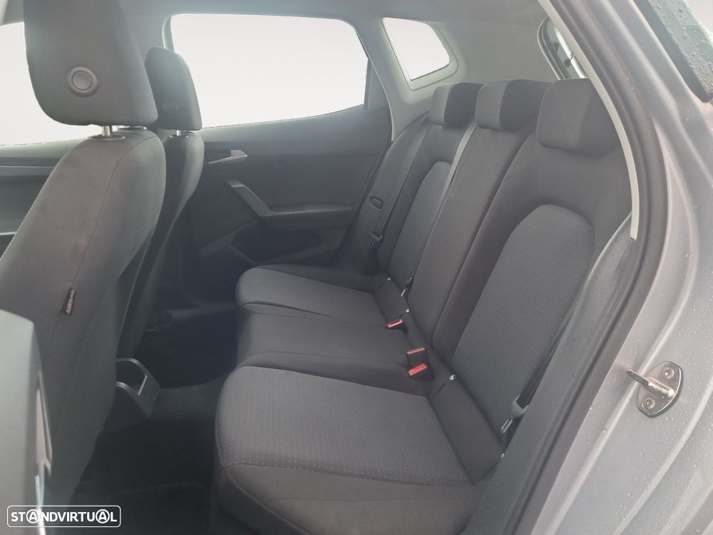 SEAT Arona - 13
