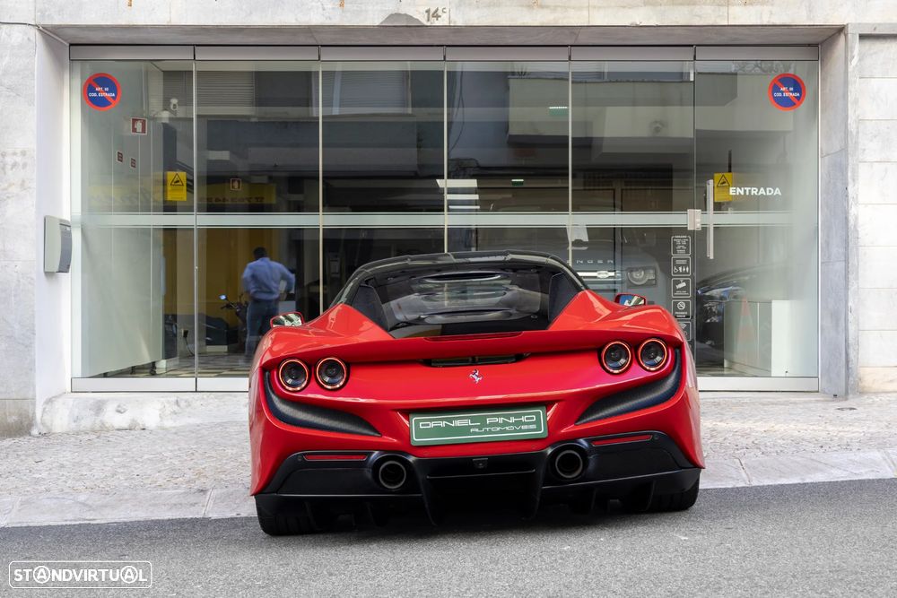 Ferrari F8 Tributo 3.9 Twin-Turbo V8 - 44