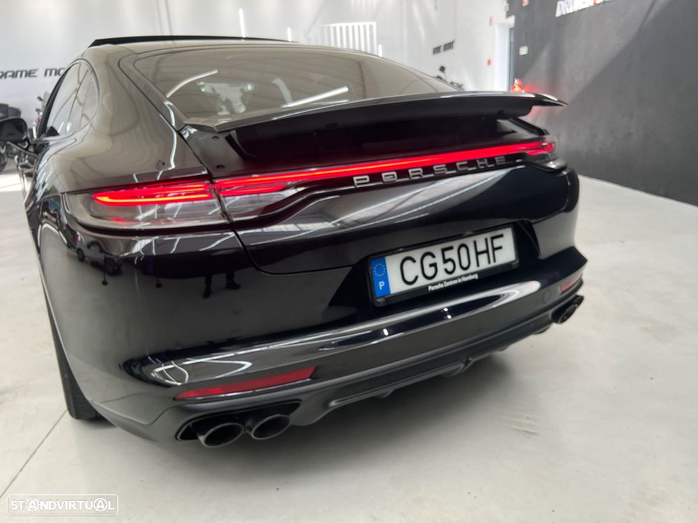Porsche Panamera 4 E-Hybrid Platinum Edition - 28