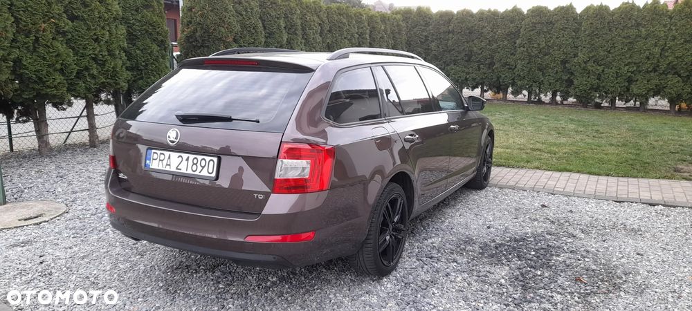 Skoda Octavia 1.6 TDI DPF Ambition Green tec - 2