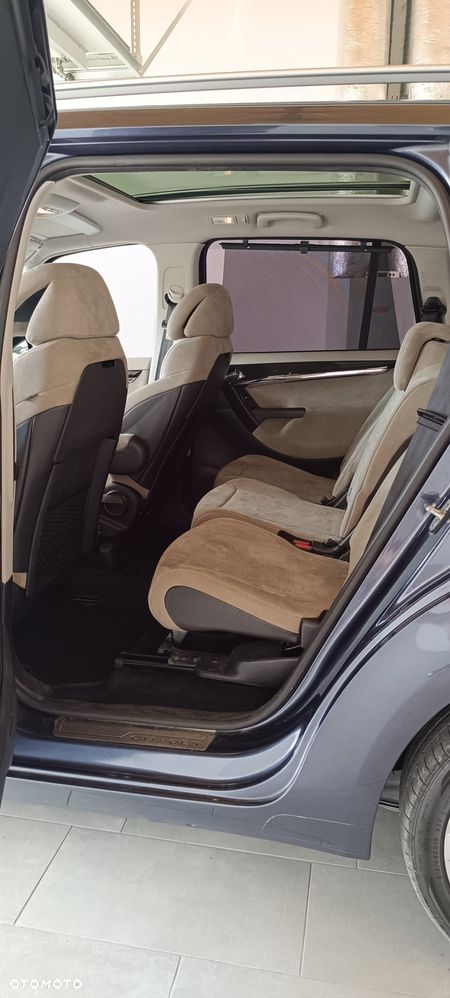 Citroën C4 Picasso 2.0 HDi FAP Exclusive - 4