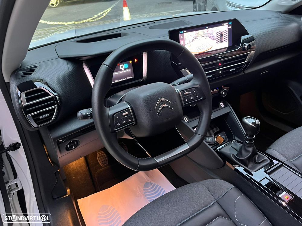 Citroën C4 1.2 PureTech Shine - 16