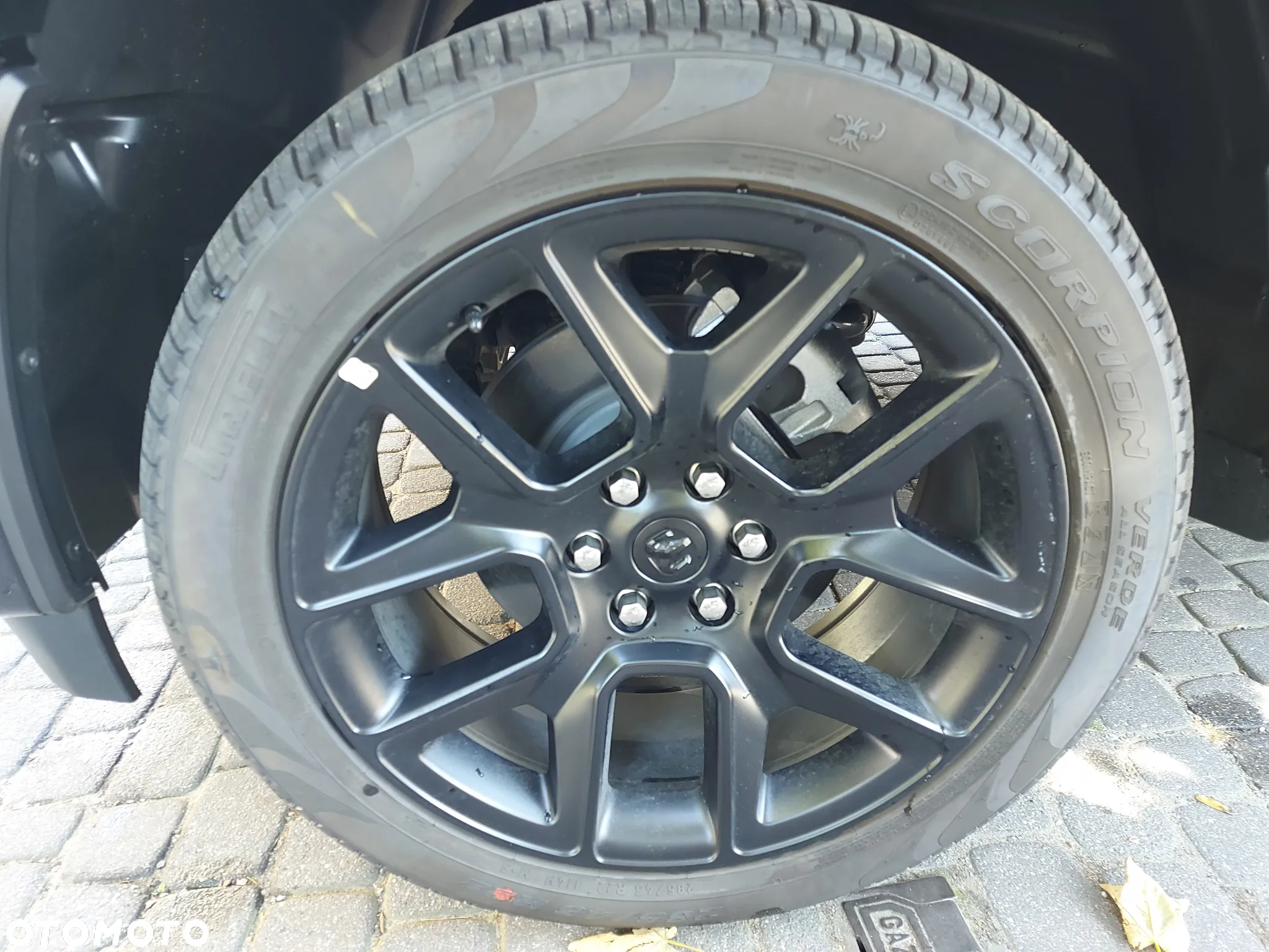 RAM 1500 - 12