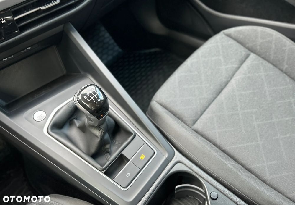 Volkswagen Golf 1.5 TSI EVO Style - 25