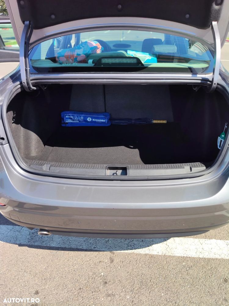 Renault Fluence 1.5 dCi Pro - 9