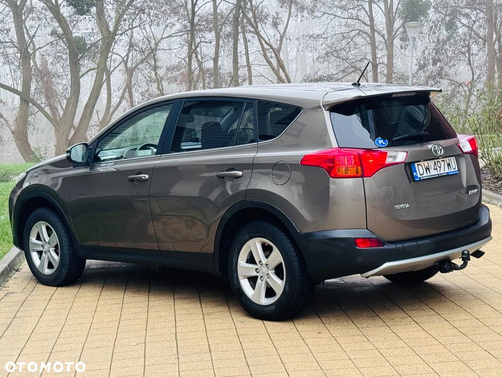 Toyota RAV4 2.0 D-4D Premium 4x2 - 7