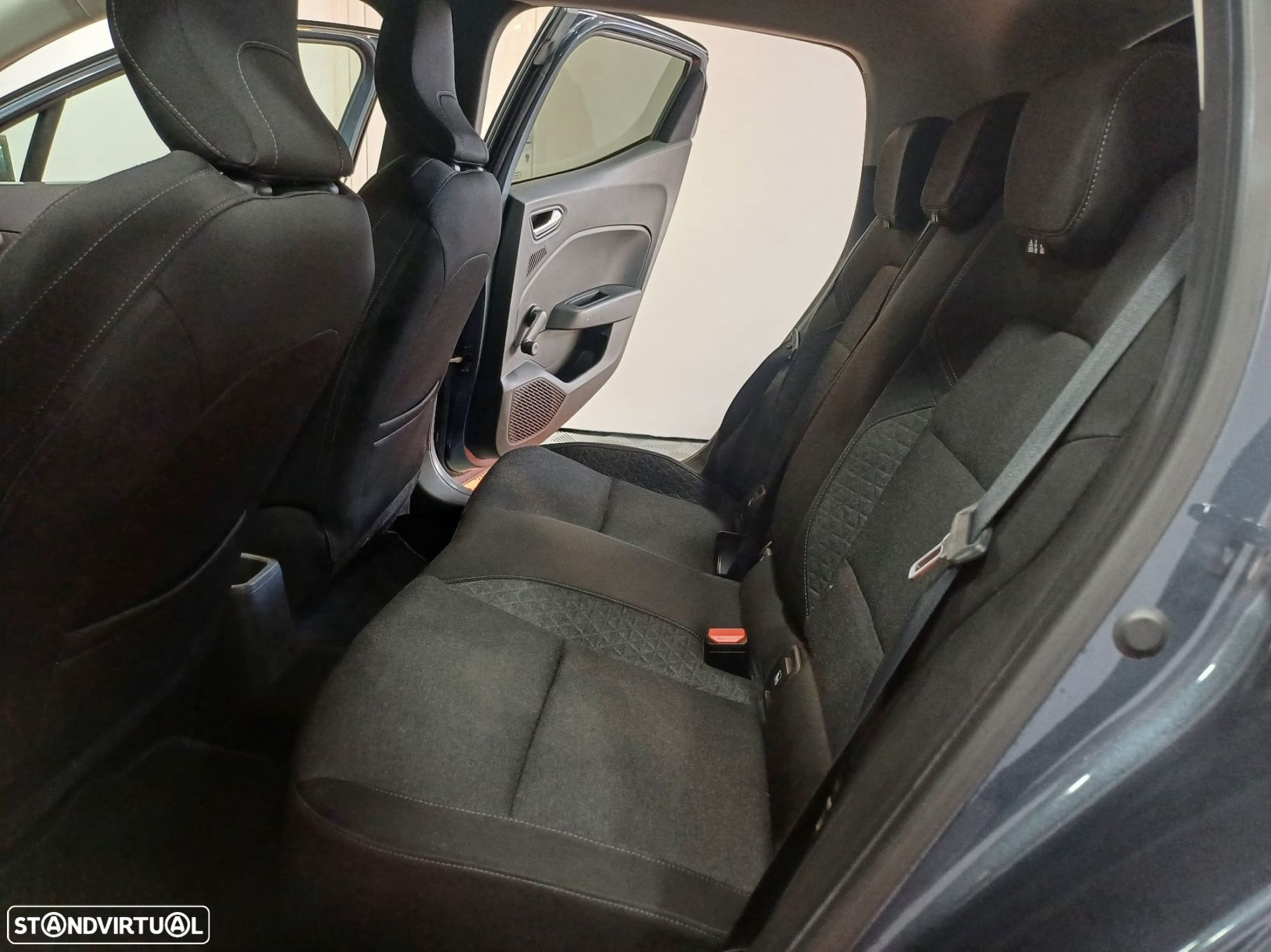 Renault Clio 1.0 TCe Evolution - 13