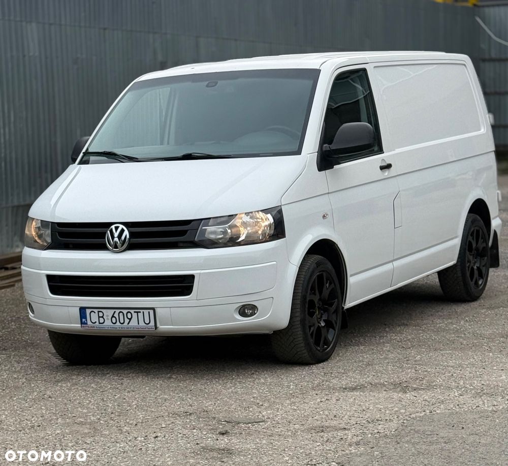 Volkswagen Transporter - 1