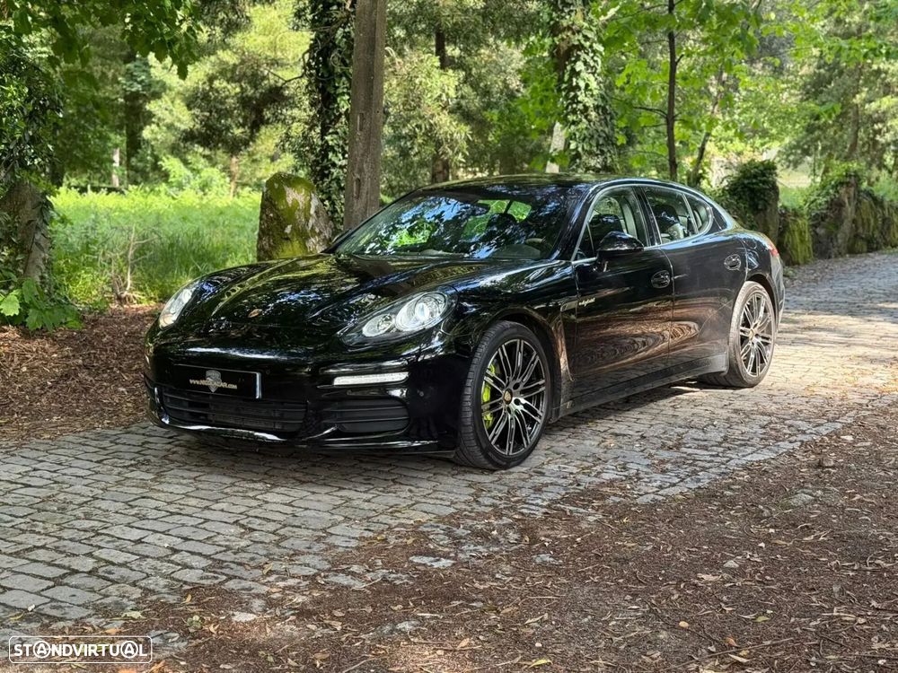 Porsche Panamera - 35